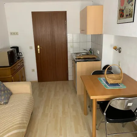 Konukevi Gaestehaus Steuer 4*